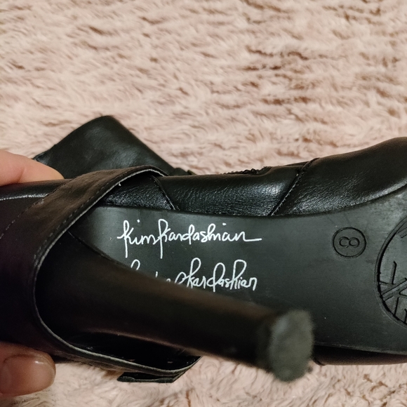 Kim Kardashian boot collection - Picture 7 of 7